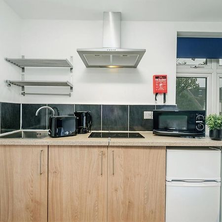 Fernbank Rooms Sudbury Hill, Harrow, Self-Contained Studios With En-Suite Harrow on the Hill Esterno foto