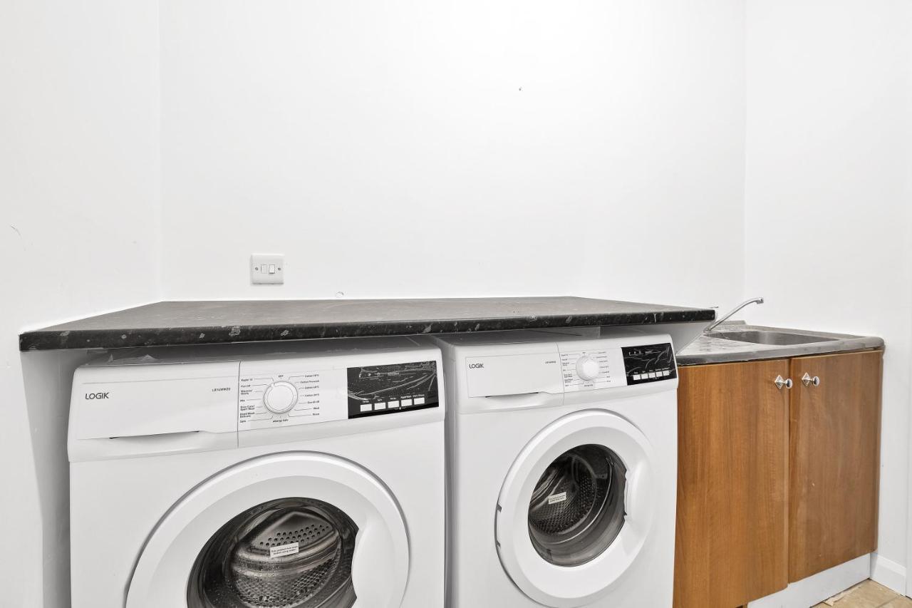 Fernbank Rooms Sudbury Hill, Harrow, Self-Contained Studios With En-Suite Harrow on the Hill Esterno foto