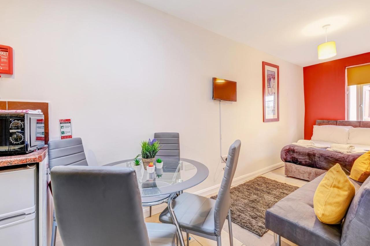 Fernbank Rooms Sudbury Hill, Harrow, Self-Contained Studios With En-Suite Harrow on the Hill Esterno foto