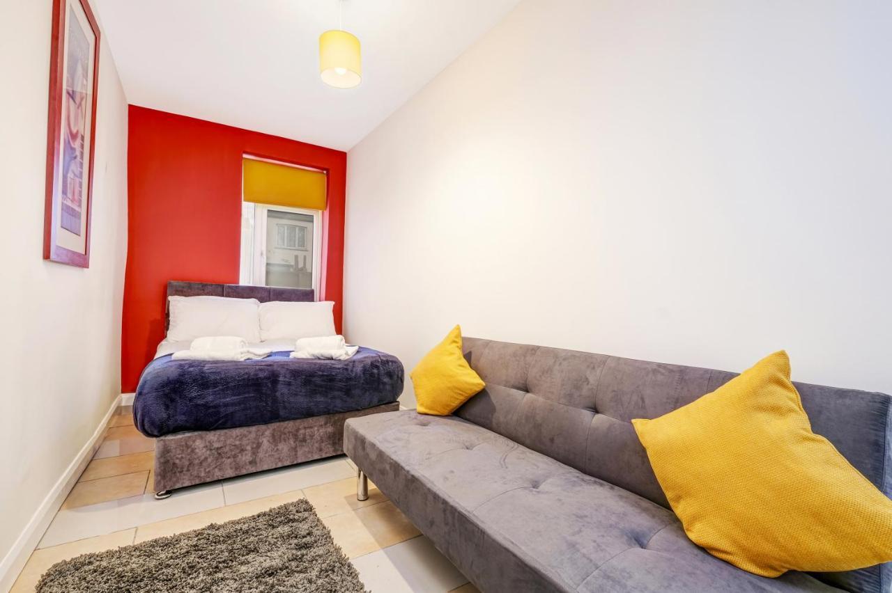 Fernbank Rooms Sudbury Hill, Harrow, Self-Contained Studios With En-Suite Harrow on the Hill Esterno foto