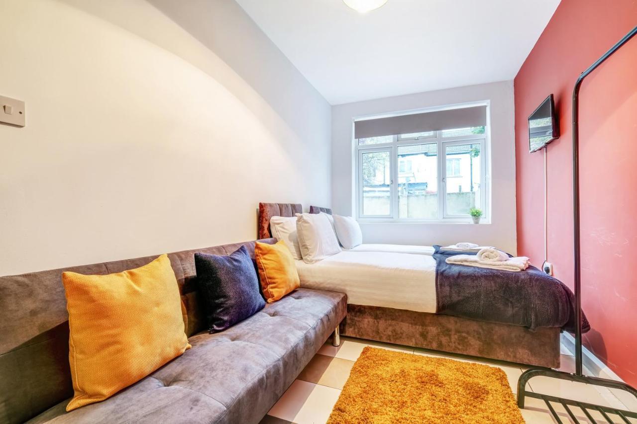 Fernbank Rooms Sudbury Hill, Harrow, Self-Contained Studios With En-Suite Harrow on the Hill Esterno foto