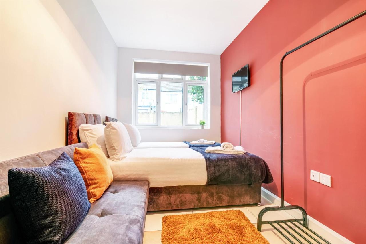Fernbank Rooms Sudbury Hill, Harrow, Self-Contained Studios With En-Suite Harrow on the Hill Esterno foto