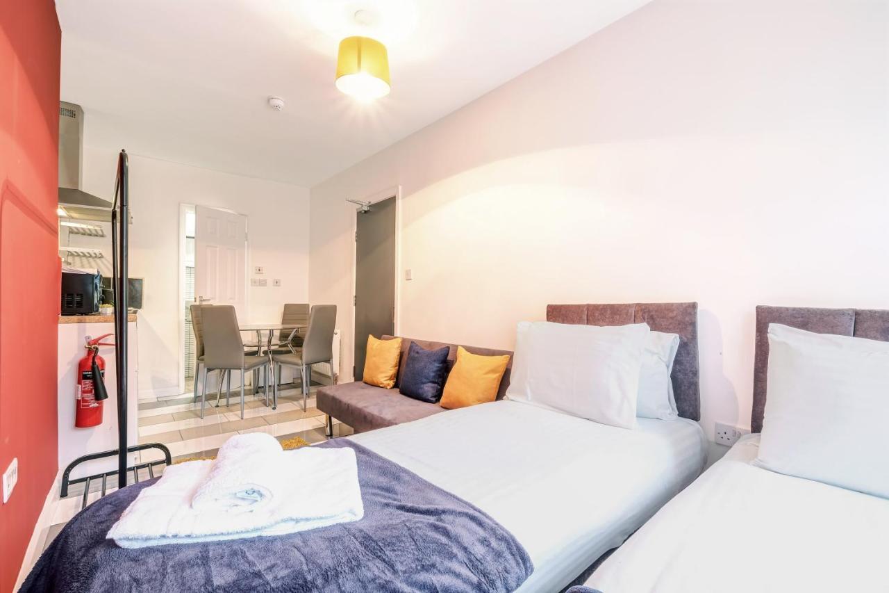 Fernbank Rooms Sudbury Hill, Harrow, Self-Contained Studios With En-Suite Harrow on the Hill Esterno foto