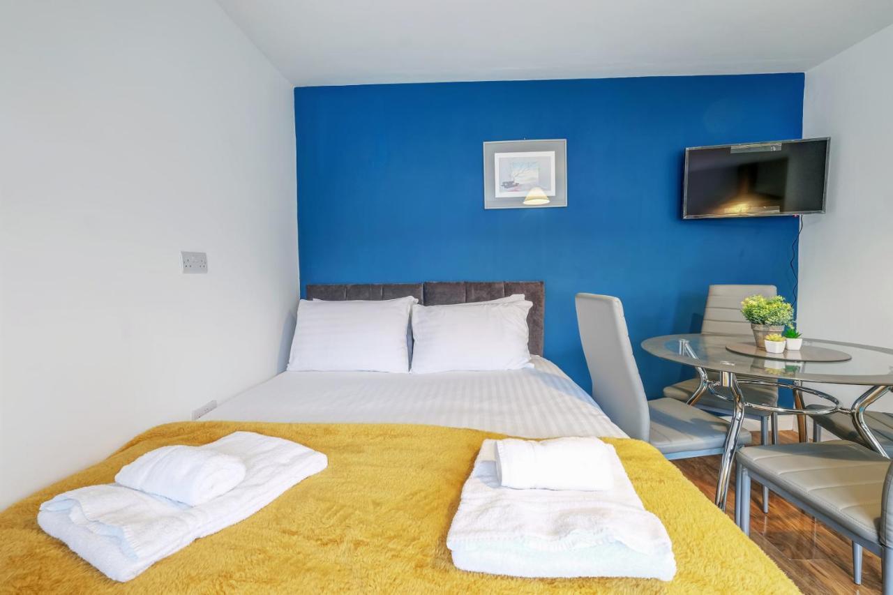 Fernbank Rooms Sudbury Hill, Harrow, Self-Contained Studios With En-Suite Harrow on the Hill Esterno foto