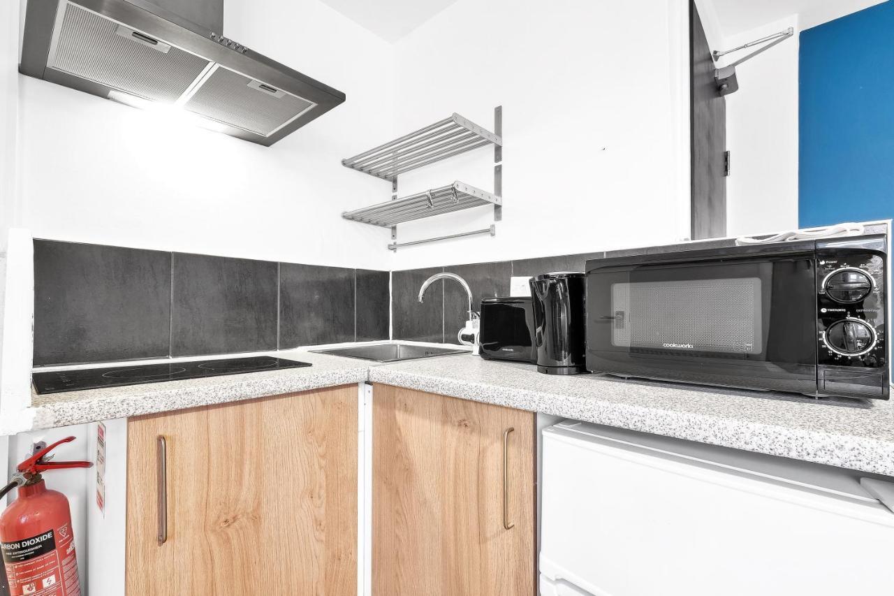 Fernbank Rooms Sudbury Hill, Harrow, Self-Contained Studios With En-Suite Harrow on the Hill Esterno foto