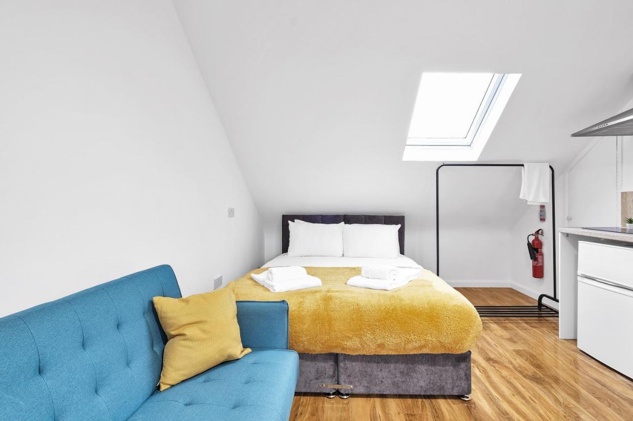 Fernbank Rooms Sudbury Hill, Harrow, Self-Contained Studios With En-Suite Harrow on the Hill Esterno foto